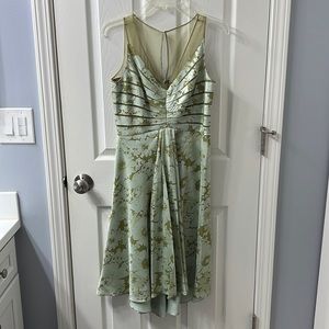 Adrianna Papell sleeveless light green dress